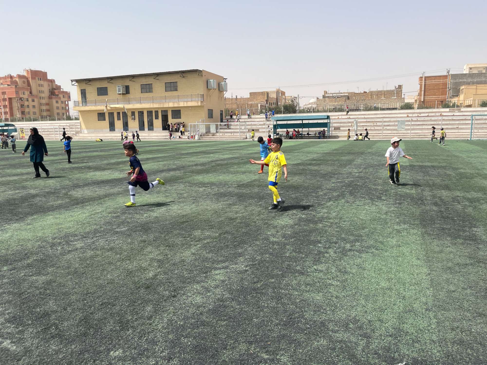 زمین فوتبال