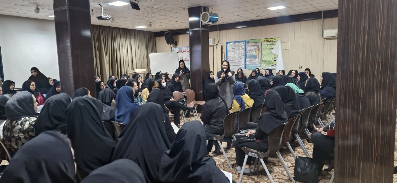 کلاس ضمن خدمت و آموزش آواشناسی