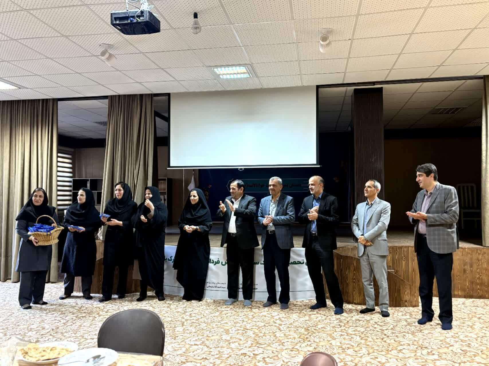برگزاری جلسه شورای معلمان با حضور مسئولین مجتمع آموزشی